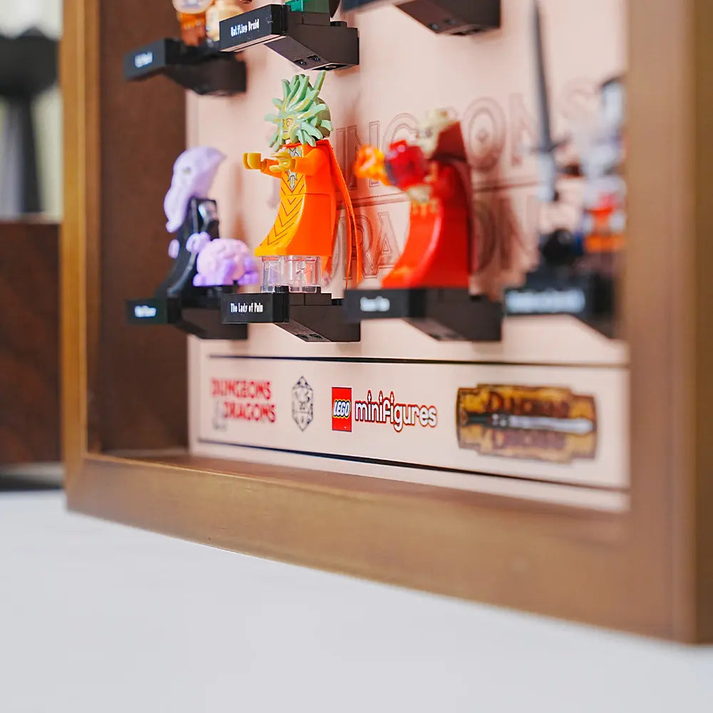 LEGO™ Show Case for Dungeons & Dragons Minifigures (71047)