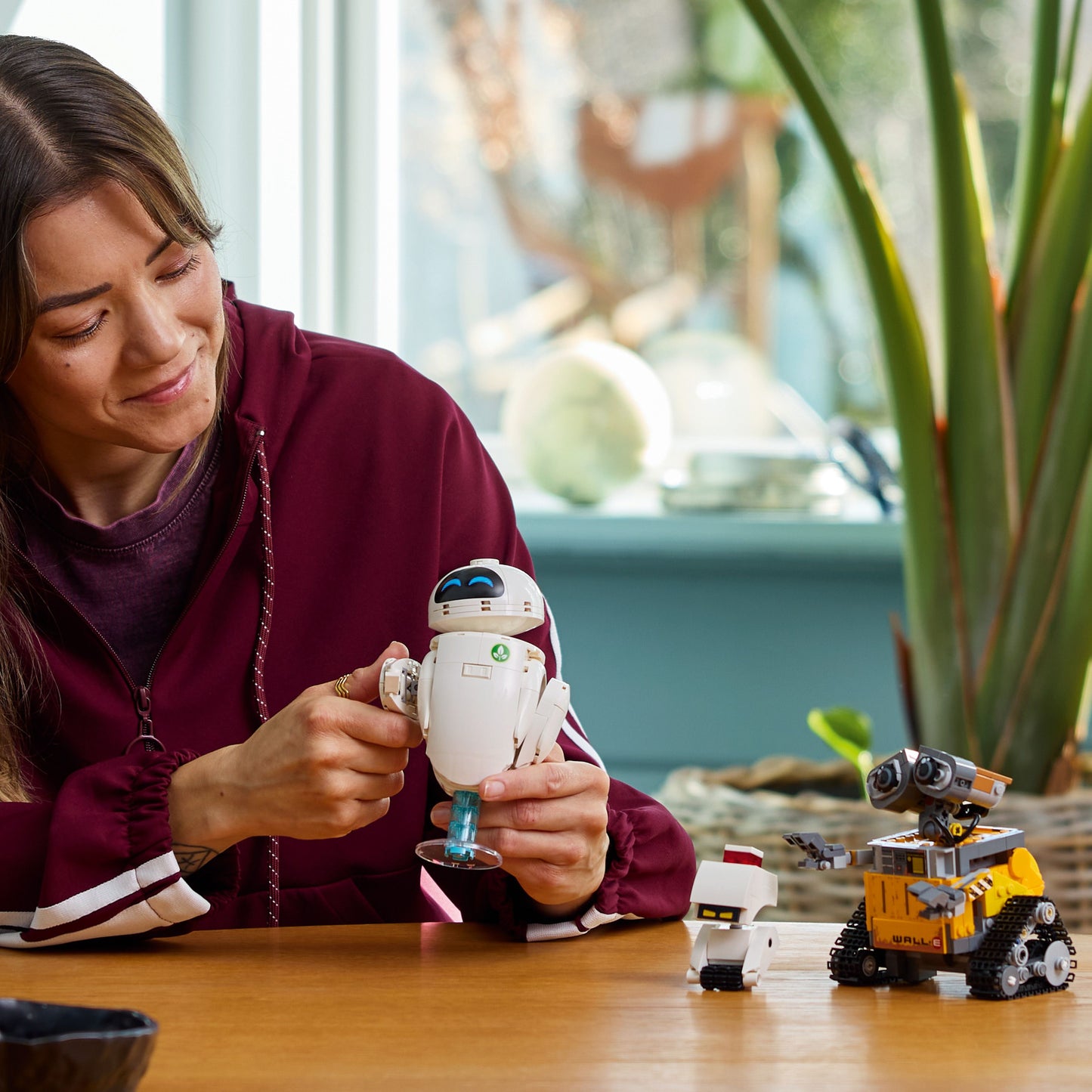 43279 WALL-E and EVE