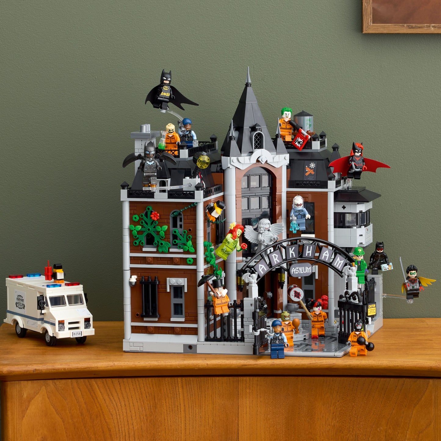 76300 Arkham Asylum