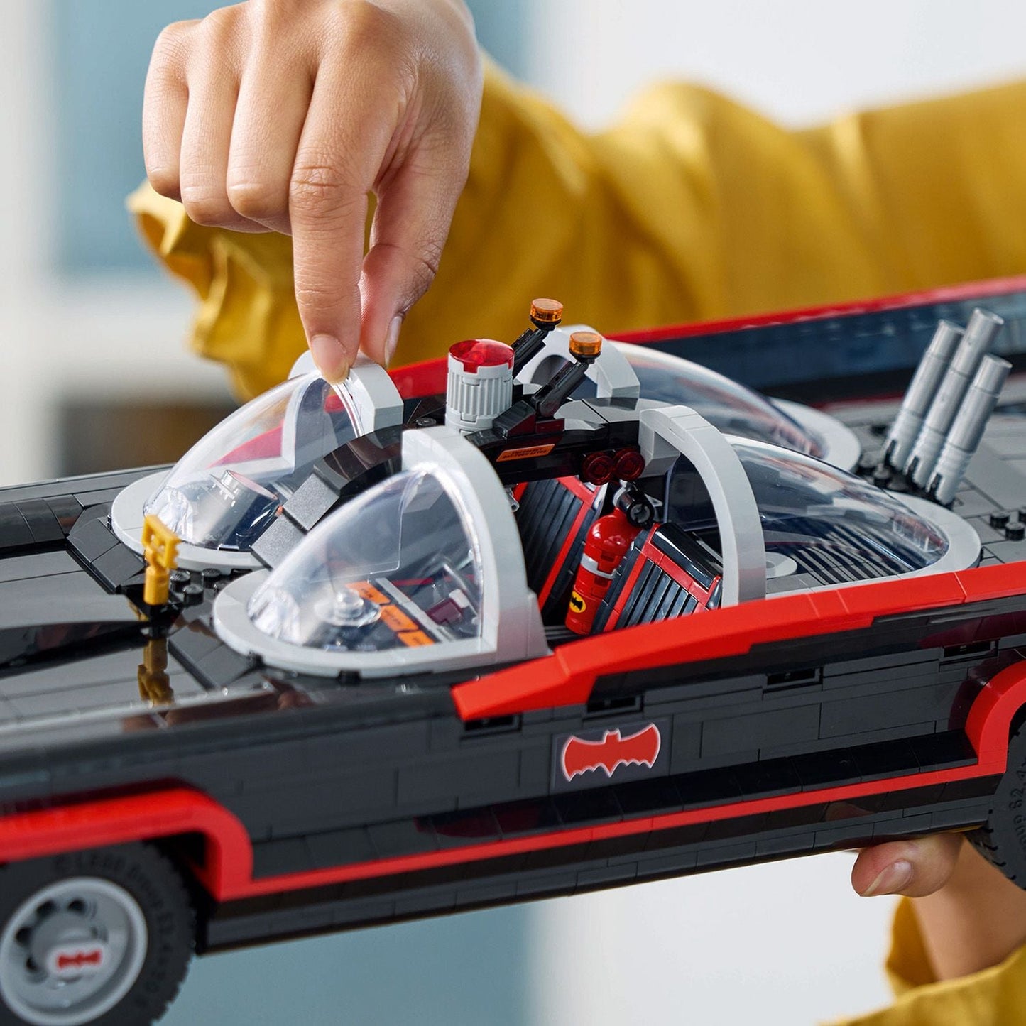 76328 Batman™: The Classic TV Series Batmobile™