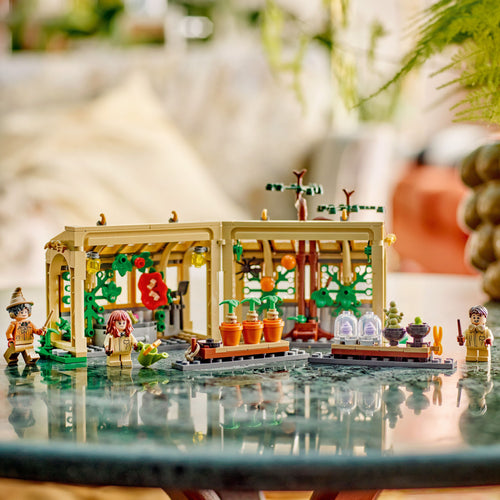 76445 Hogwarts Castle: Herbology Class