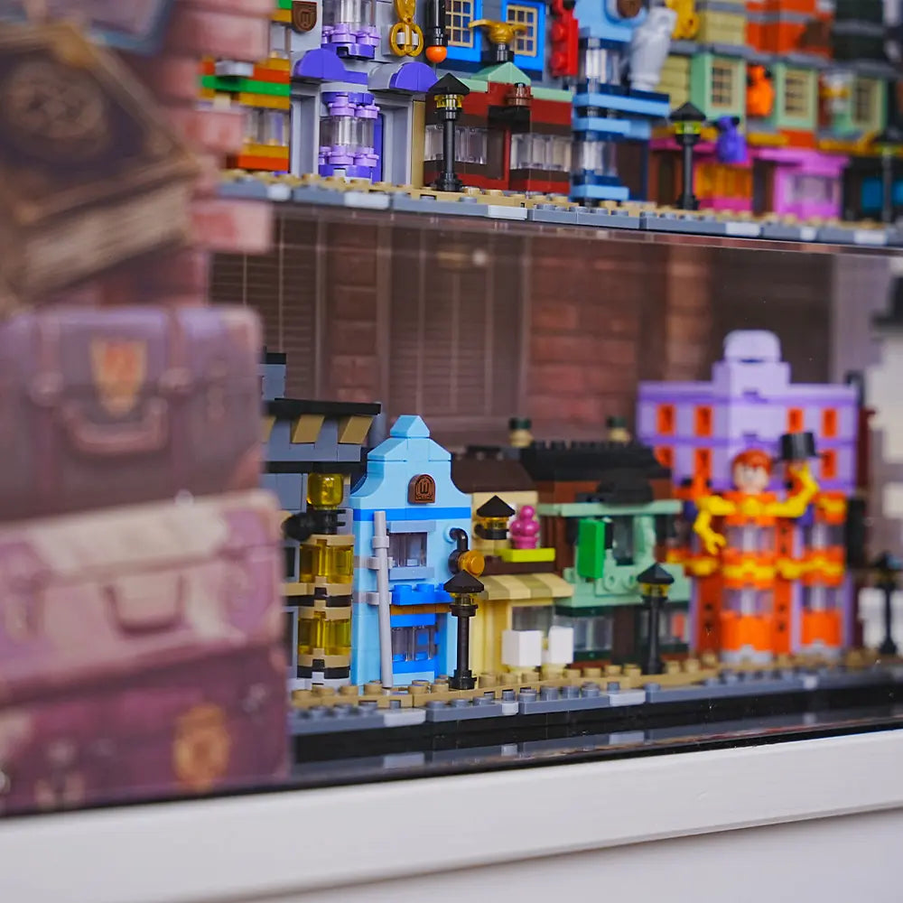 LEGO™Show Case For Diagon Alley™ Wizarding Shops PLUS (76444)